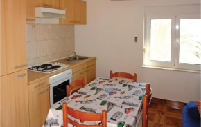  One-Bedroom Apartment with Sea View in Okrug Gornji  Трогир